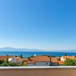 Apartament 2 Bedroom Cozy Apartment In Malinska *