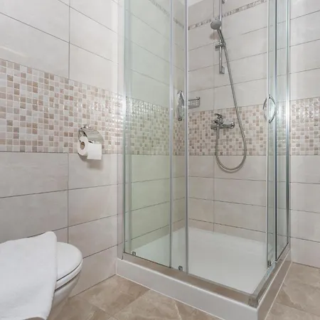 Apartman In With Wifi Malinska