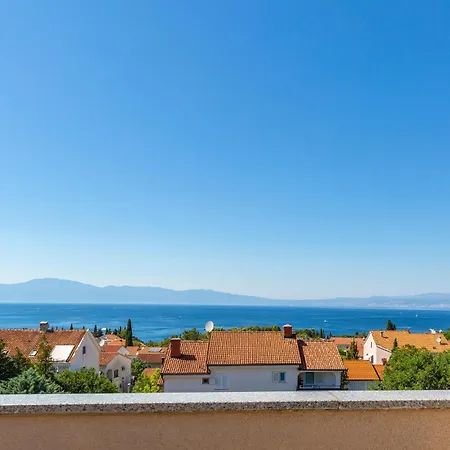 Appartamento 2 Bedroom Cozy Apartment In Malinska *